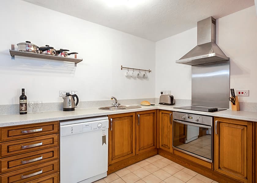 2 Bedroom Cottage - Hengar Manor Country Park, St Tudy, Bodmin