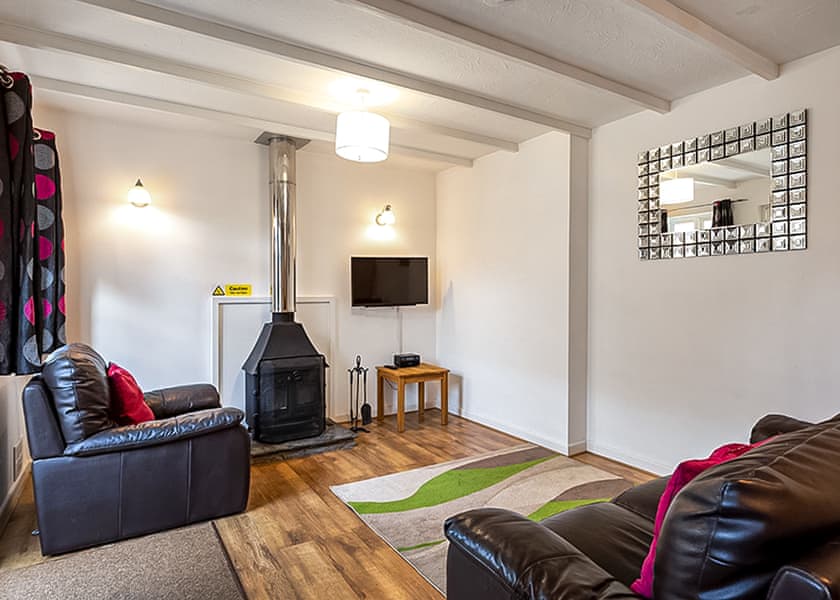 2 Bedroom Pet Friendly Cottage - Hengar Manor Country Park, St Tudy, Bodmin