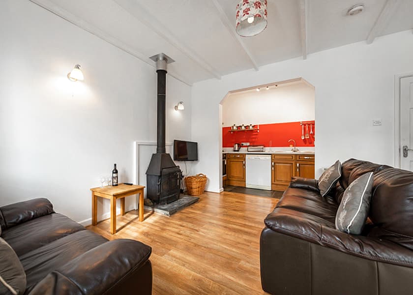 3 Bedroom Pet Friendly Cottage - Hengar Manor Country Park, St Tudy, Bodmin