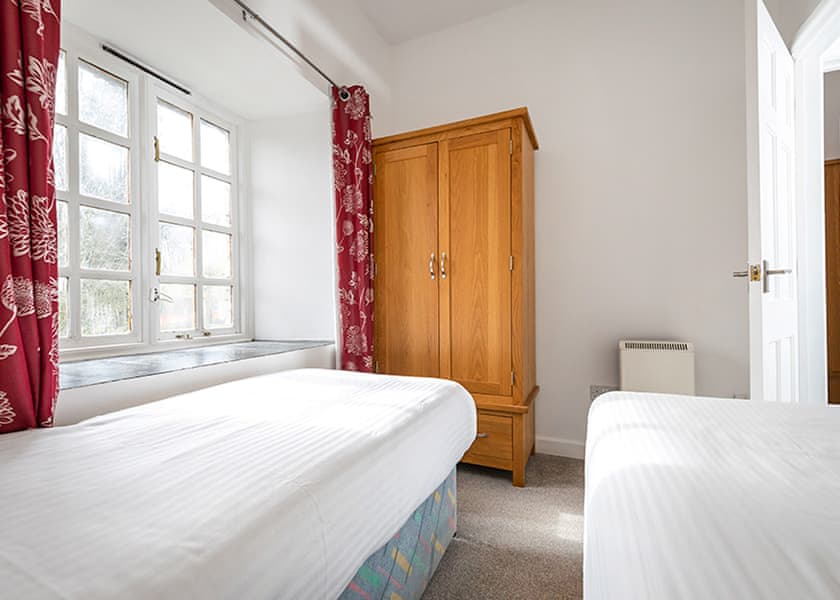 3 Bedroom Pet Friendly Cottage - Hengar Manor Country Park, St Tudy, Bodmin