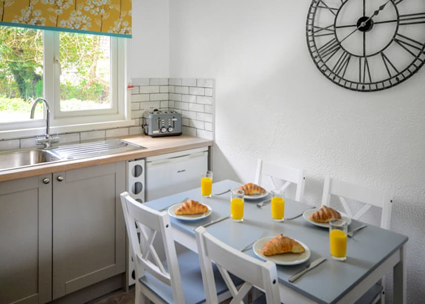 Gold 2 Bungalow - Hengar Manor Country Park, St Tudy, Bodmin