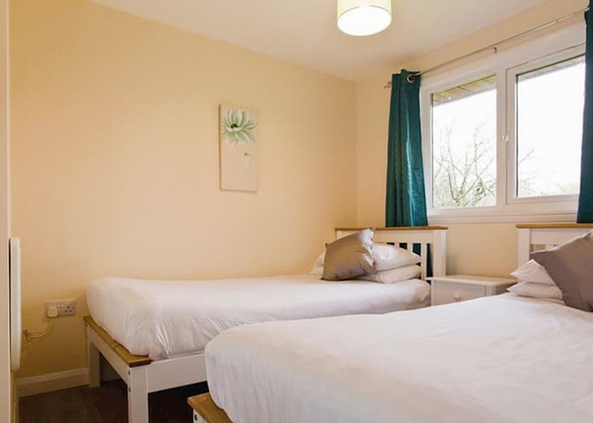 2 Bedroom Pet Friendly Bungalow - Hengar Manor Country Park, St Tudy, Bodmin