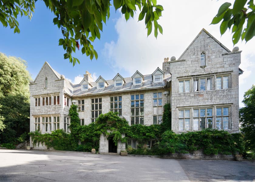 Butlers Quarters Apartment - Hengar Manor Country Park, St Tudy, Bodmin