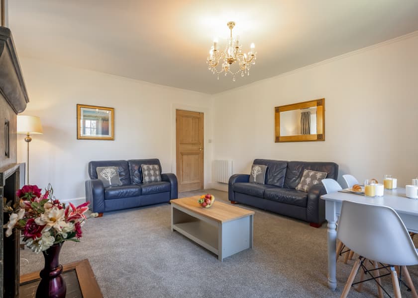 Garden view Apartment - Hengar Manor Country Park, St Tudy, Bodmin