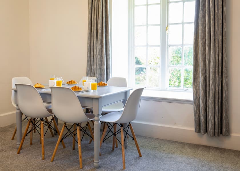 Garden view Apartment - Hengar Manor Country Park, St Tudy, Bodmin