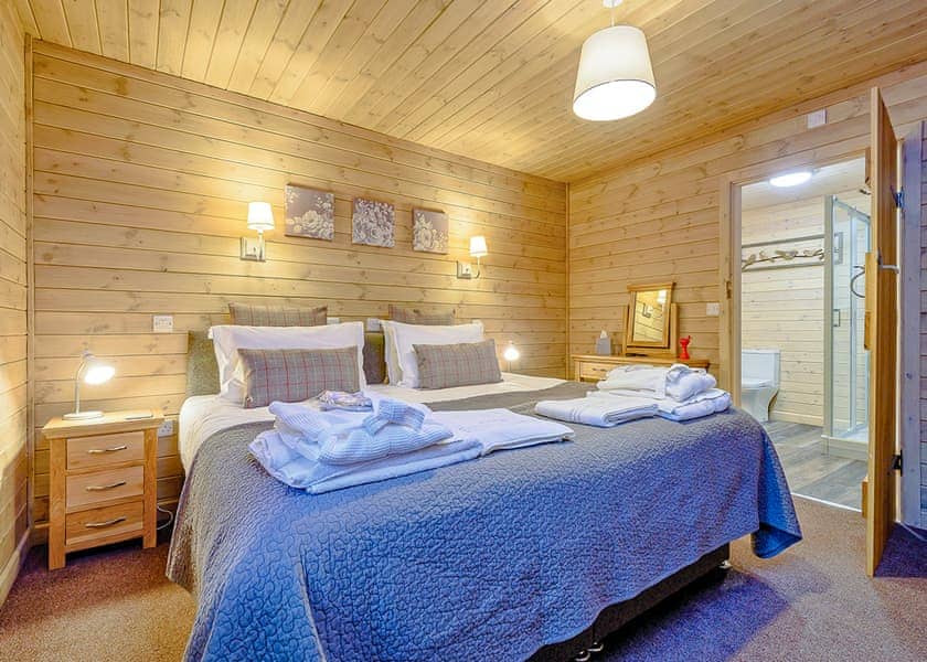 Drake’s Lodge - Henlle Hall Woodland Lodges, Henlle, Nr Oswestry