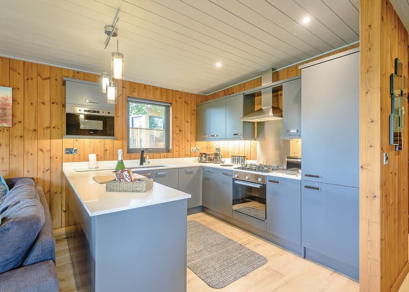 Summer Breeze - Henlle Hall Woodland Lodges, Henlle, Nr Oswestry