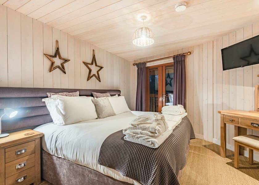 Birchwood Heights Tree House - Henlle Hall Woodland Lodges, Henlle, Nr Oswestry
