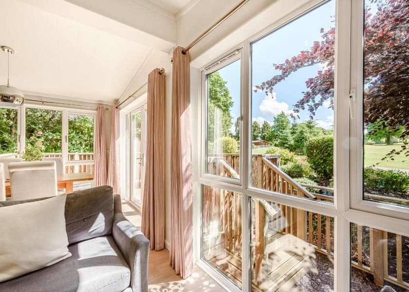 The Harrington Lodge - Herons Brook Retreat Lodges, Narberth, Nr Tenby