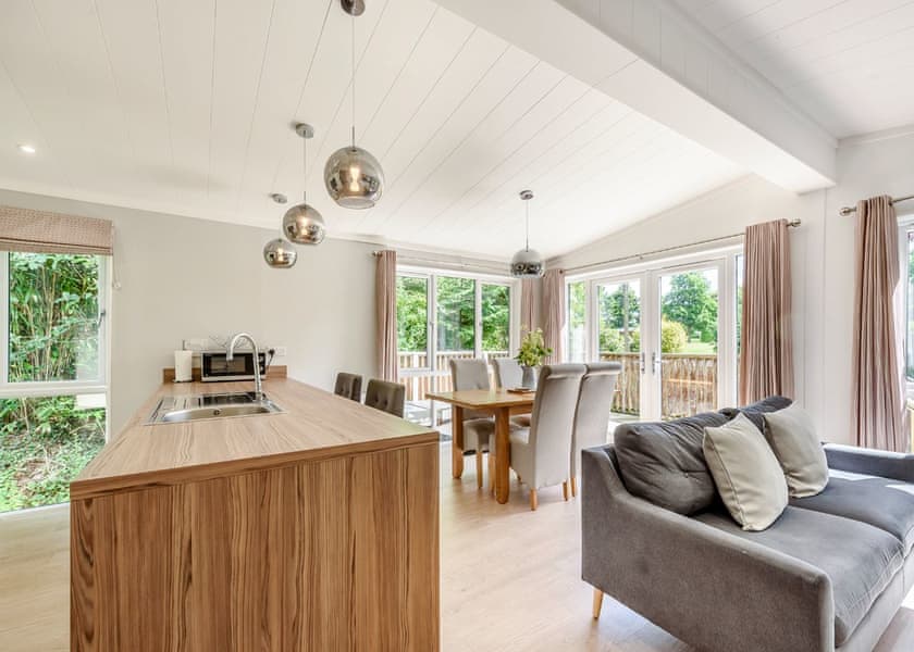 The Harrington Lodge - Herons Brook Retreat Lodges, Narberth, Nr Tenby