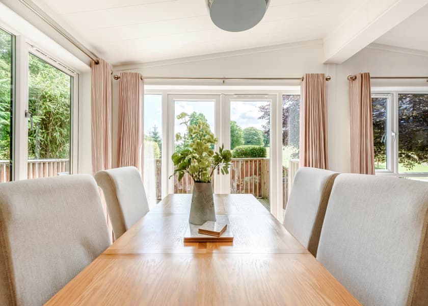 The Harrington Lodge - Herons Brook Retreat Lodges, Narberth, Nr Tenby
