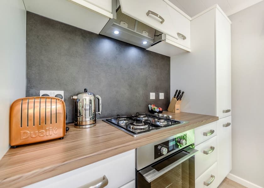 The Harrington Lodge - Herons Brook Retreat Lodges, Narberth, Nr Tenby
