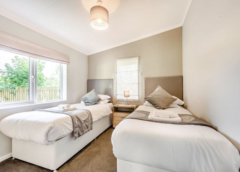 The Harrington Lodge - Herons Brook Retreat Lodges, Narberth, Nr Tenby