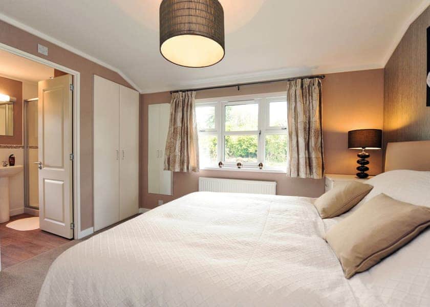 Hornbeam Lodge 4 - Herons Brook Retreat Lodges, Narberth, Nr Tenby