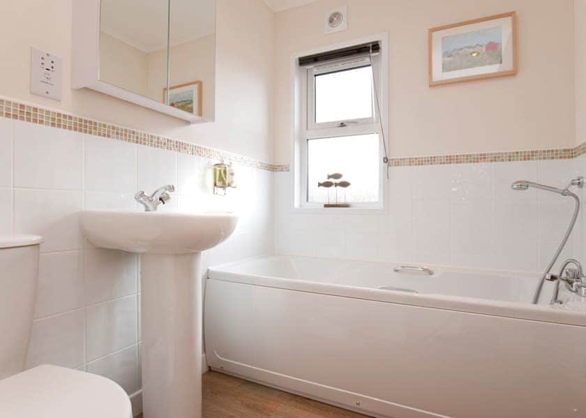 Hornbeam Lodge 4 - Herons Brook Retreat Lodges, Narberth, Nr Tenby
