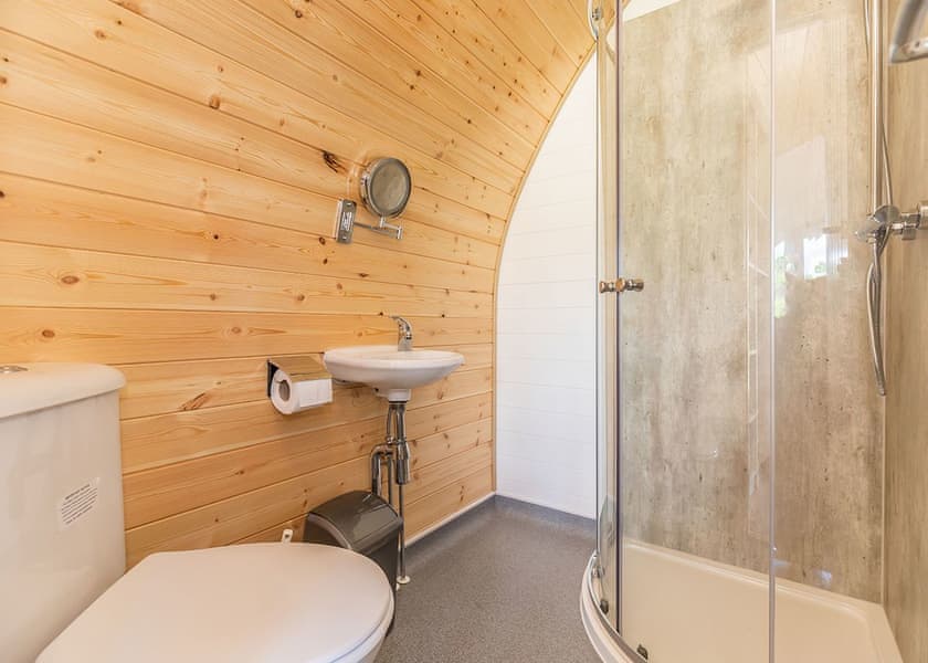 High Farm Deluxe Pod - High Farm Holiday Park, Beverley