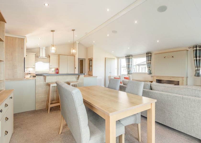 Bluebell VIP - Home Farm Park Lakeside Retreat, Burgh le Marsh