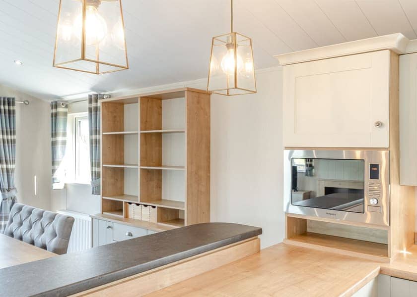 Bluebell VIP - Home Farm Park Lakeside Retreat, Burgh le Marsh