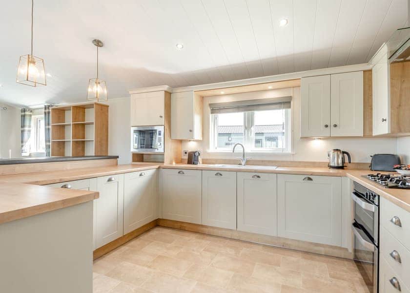 Bluebell VIP - Home Farm Park Lakeside Retreat, Burgh le Marsh