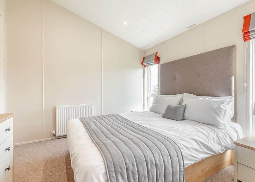 Bluebell VIP - Home Farm Park Lakeside Retreat, Burgh le Marsh