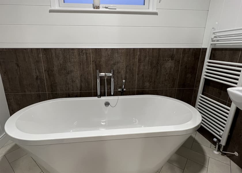 Luxury Spa Lodge - Heathergate Boutique Holiday Park, Hexham