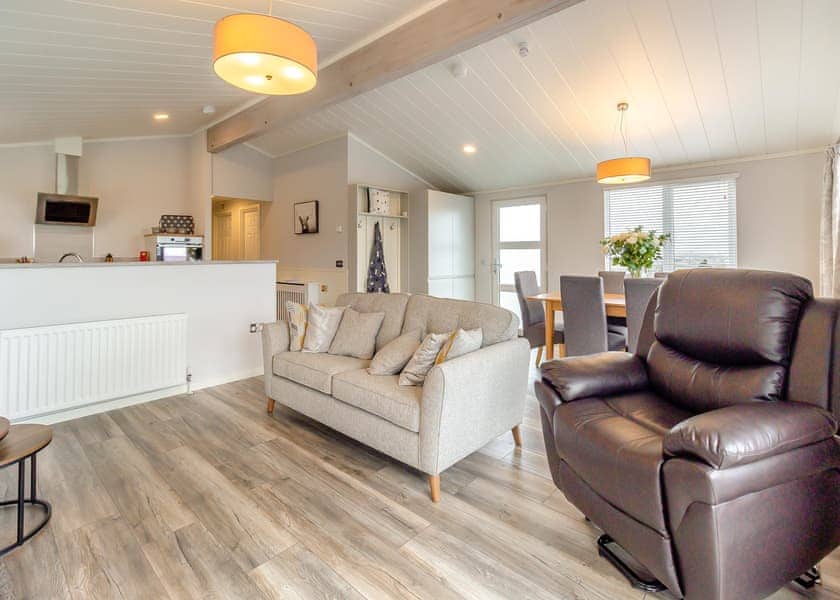 Cherry Lodge - Haystax Holiday Lodges, Knitsley