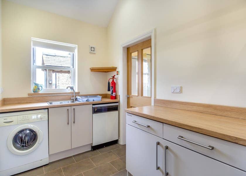 Stoneycroft Cottage - Haystax Holiday Lodges, Knitsley