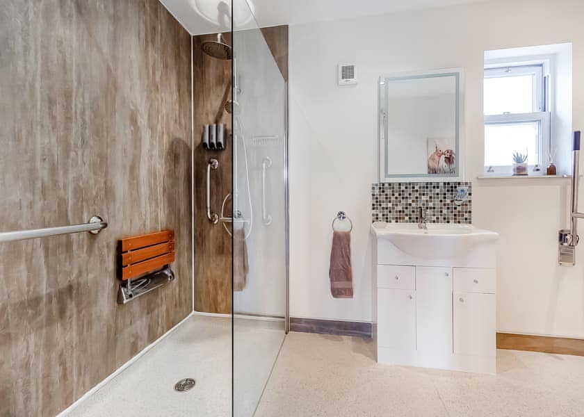 Stoneycroft Cottage - Haystax Holiday Lodges, Knitsley