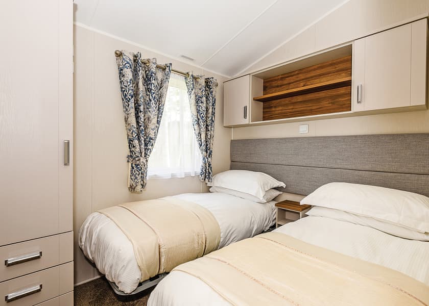 Sheraton (Pet) - Hillcroft Park, Pooley Bridge, Ullswater