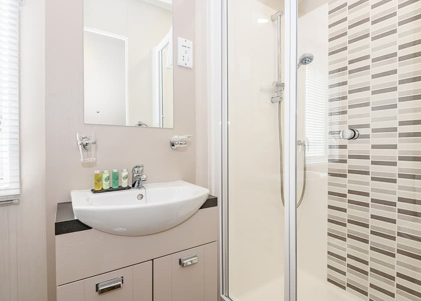 Sheraton (Pet) - Hillcroft Park, Pooley Bridge, Ullswater