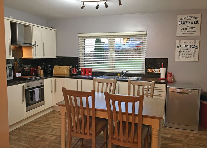 Meadow Bank Cottage - Hillcroft Park, Pooley Bridge, Ullswater