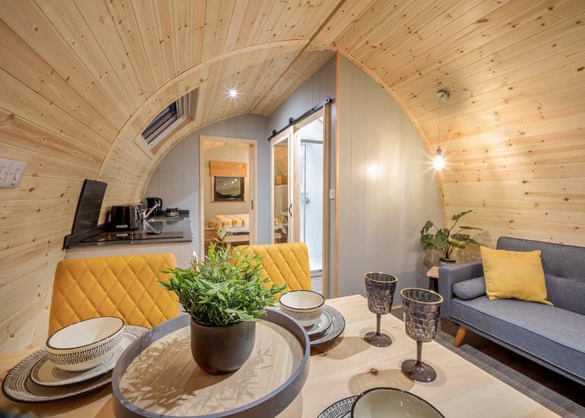 Bee - Hill Farm Retreat, Wangford, near Southwold
