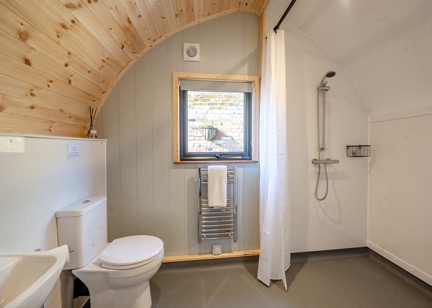 Hare Lodge - Hill Farm Retreat, Wangford, near Southwold