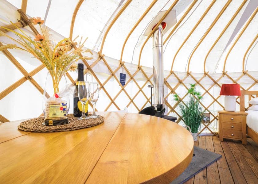 Poppy - Headland Escape Glamping, Tenby