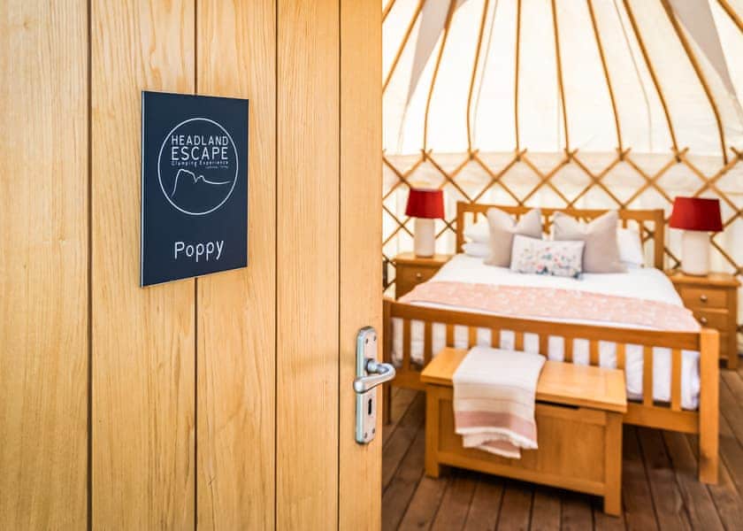 Poppy - Headland Escape Glamping, Tenby