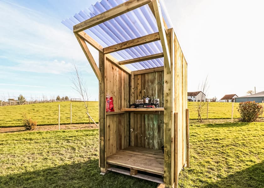 Bluebell - Headland Escape Glamping, Tenby