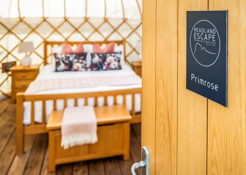 Primrose - Headland Escape Glamping, Tenby