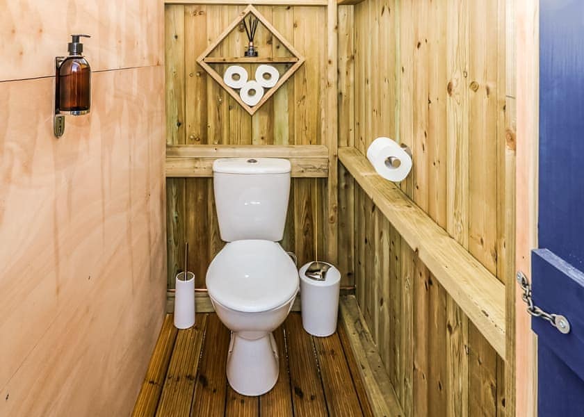Daisy - Headland Escape Glamping, Tenby