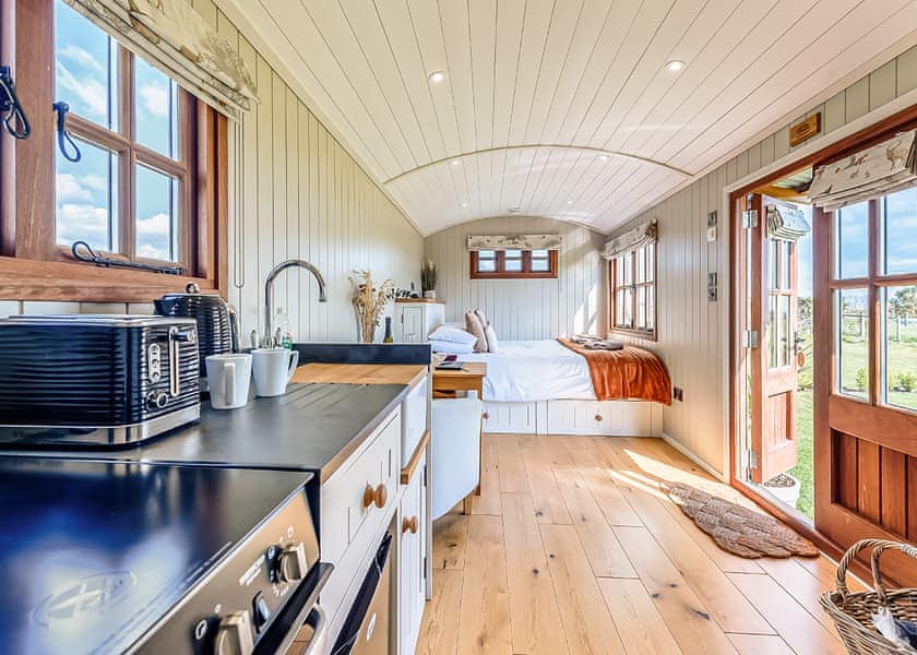 Hazel - Headland Escape Glamping, Tenby