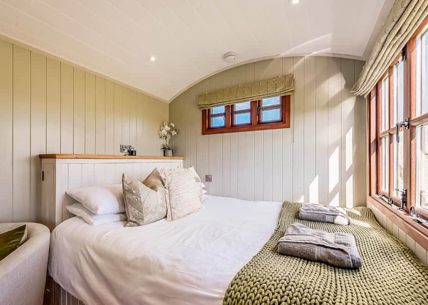 Willow - Headland Escape Glamping, Tenby