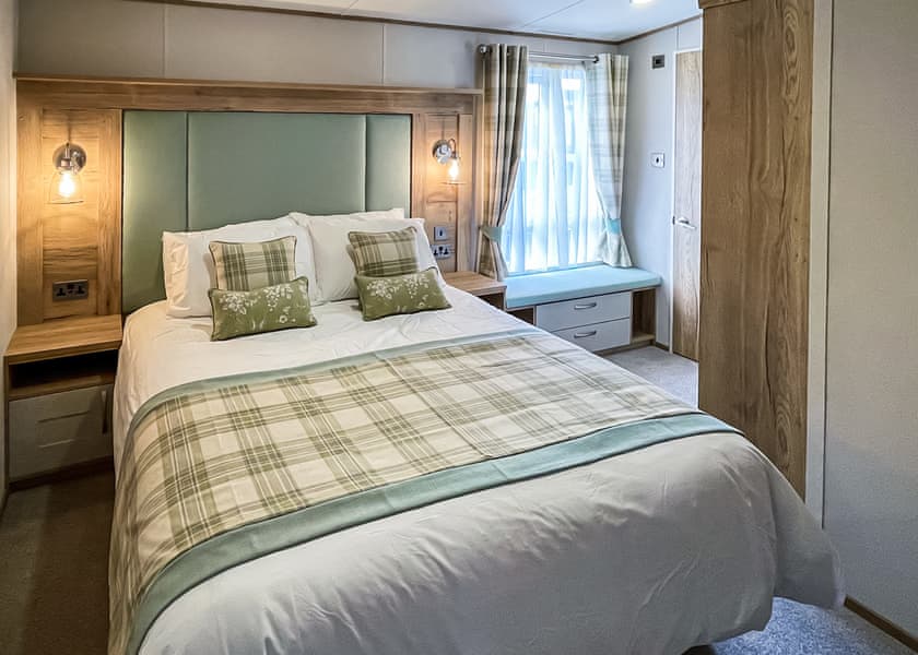 The Amy Johnson Lodge - Holderness Country Park, Tunstall, Nr Hull