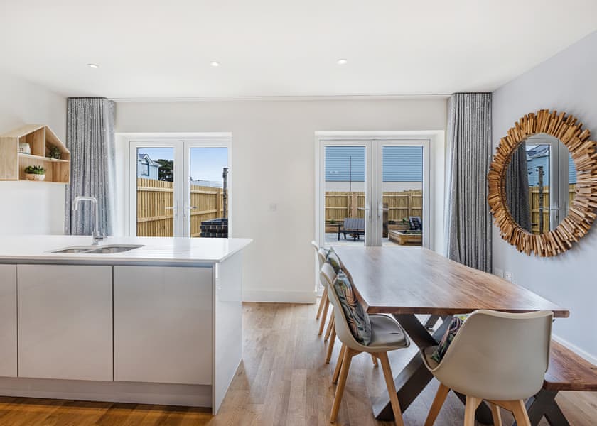 Hengistbury Cottage Pet Friendly - Hoburne Park Cottages, Christchurch