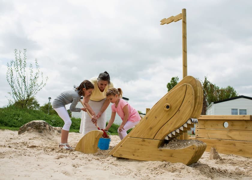 Hopton Holiday Village, Hopton-on-Sea, Nr Great Yarmouth 