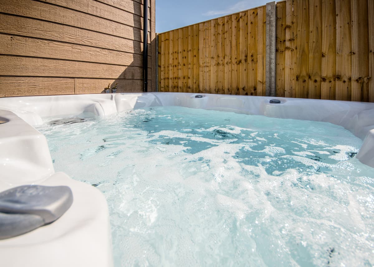 Hawthorn Glen Lodges - Holiday lodge in East Anglia - Image 2