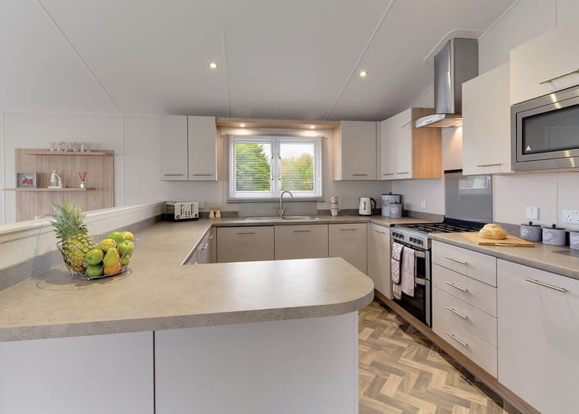 Superior Oak Lodge (Sleeps 6, Dog Friendly) - Heather View Holiday Park, Stanhope, Co Durham