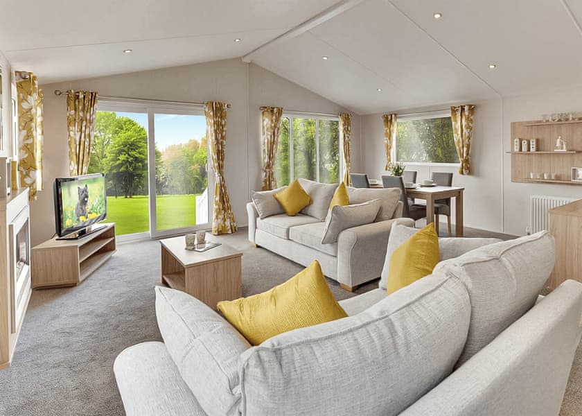 Superior Oak Lodge with Hot Tub (Sleeps 6) - Heather View Holiday Park, Stanhope, Co Durham