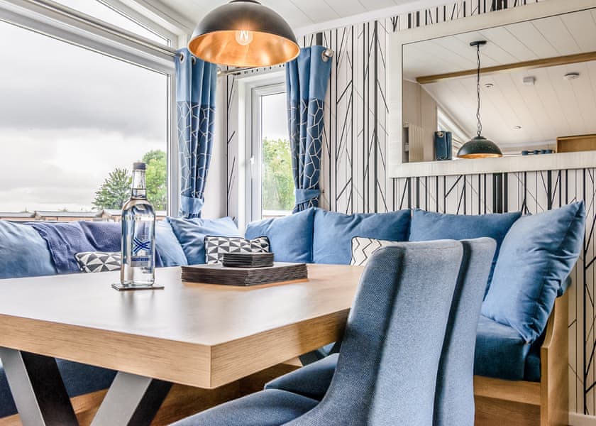 Luxury Lodge Hot Tub - Hanworth Country Park, Potterhanworth