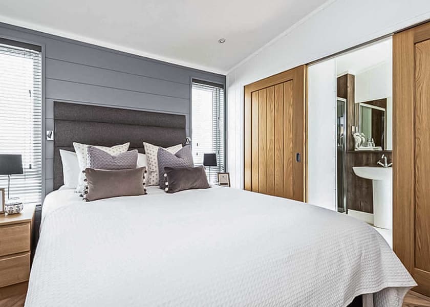 Superior Lodge Hot Tub 6 - Holmans Wood, Chudleigh