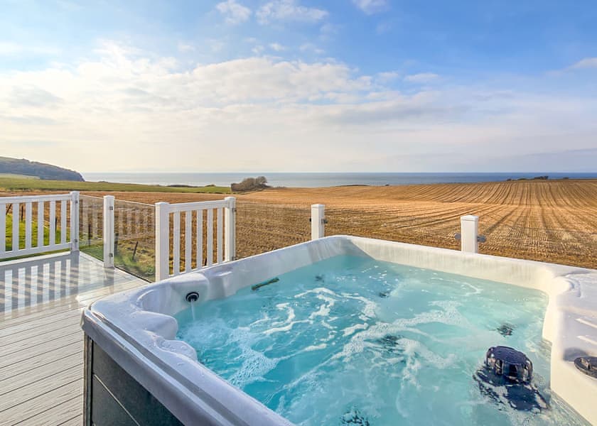 Jura Premier Lodge with Hot Tub - Heads of Ayr Holiday Park, Ayr