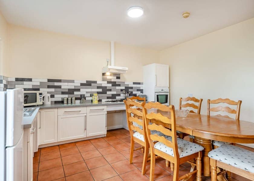 Disabled Holiday Bungalow - Ingoldale Holiday Park, Ingoldmells